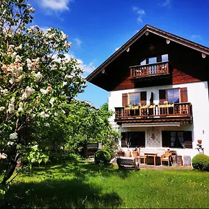 3* Bed & Breakfast Gaestehaus Neu Am Passionstheater