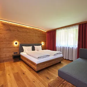  Apartment Knöpfles
